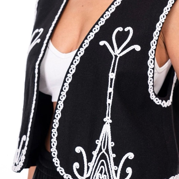 GALITA black detailed open front linen vest S M L - Picture 3 of 4